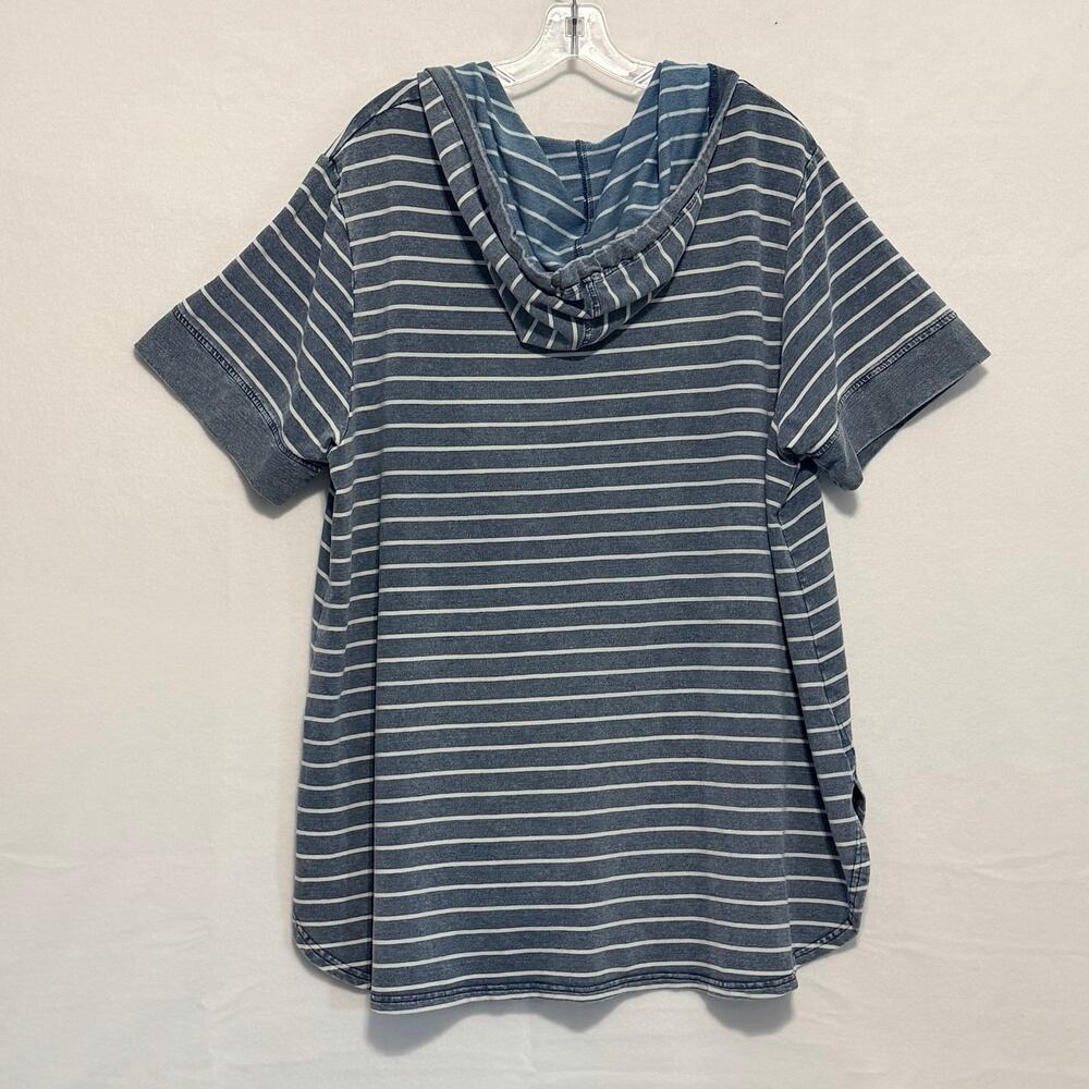 Jane + Delancey Short Sleeve Striped Pullover Hoodie Top Sunbleached Blue 1X - Picture 7 of 10